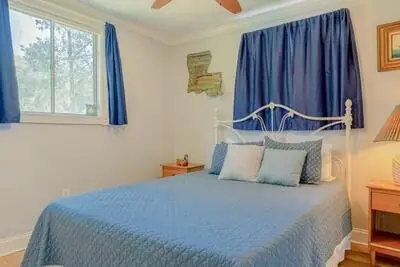 Guest Bedroom — Window wall