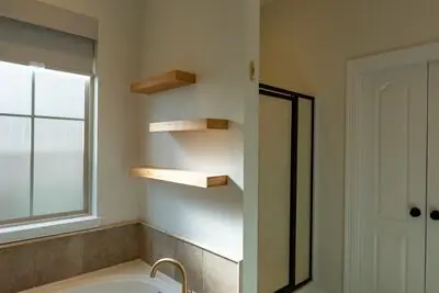 Soaking Tub — And walk-in shower